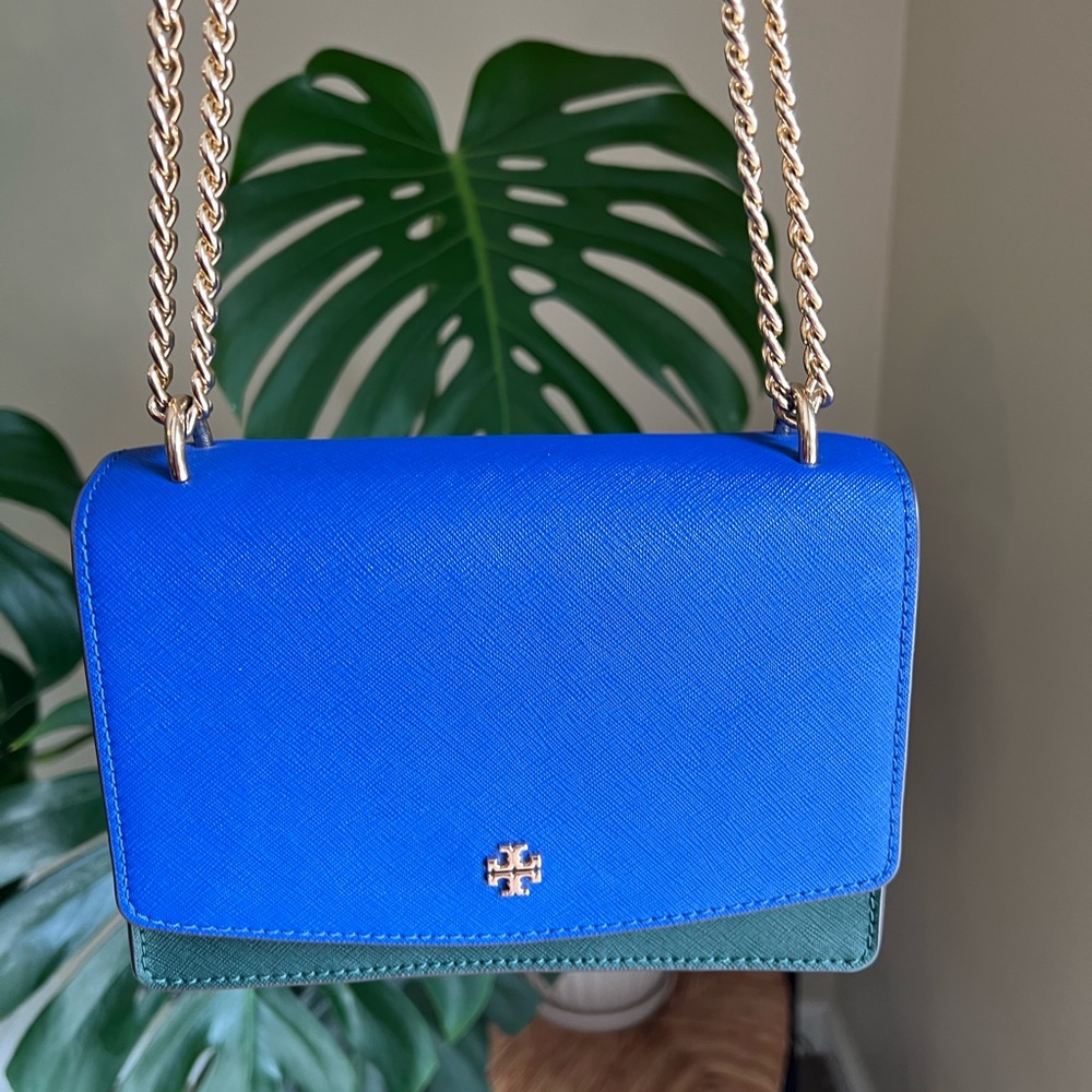Used but in extremely great condition .  Beautiful Tory Burch